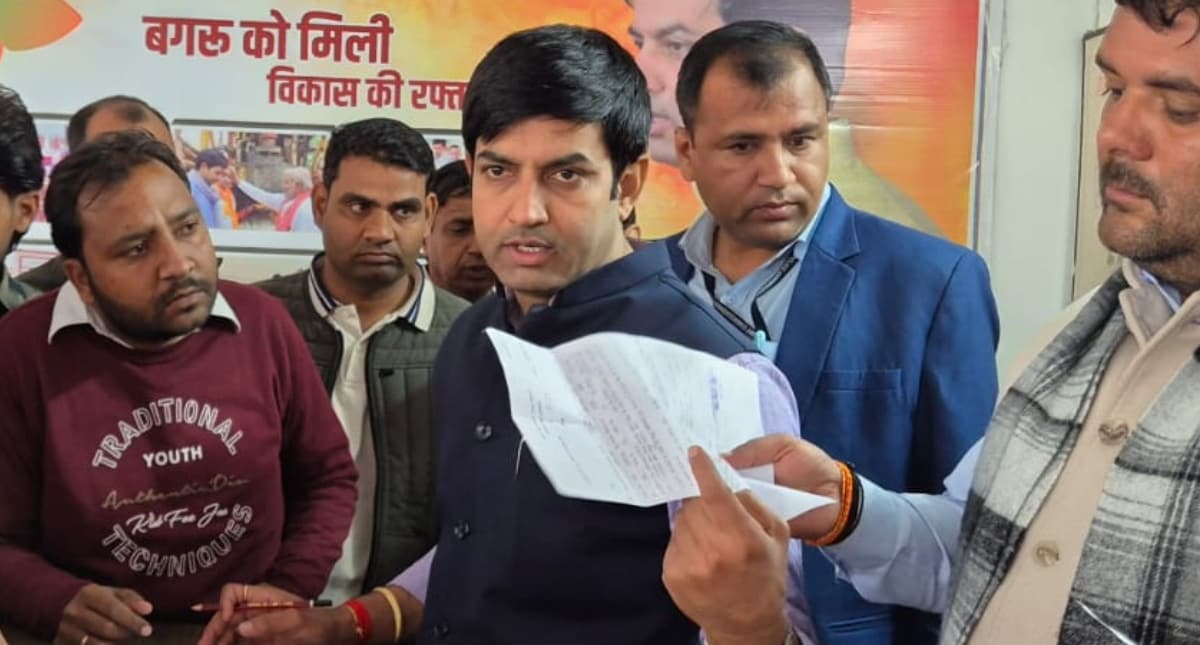 कैलाश वर्मा दूसरी बार बगरू से विधायक बने हैं कैलाश वर्मा दूसरी बार बगरू से विधायक बने हैं