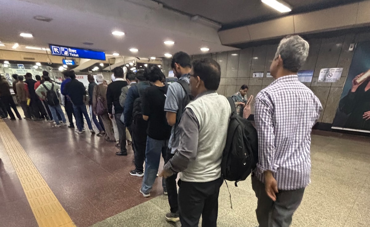 Security Tightened At Delhi Metro Stations After Series Of Bomb Threats