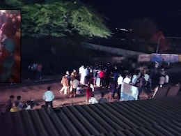 Buldhana New :शिवरायांचा पुतळा हटवण्यावरुन वाद; अंगावरील कपडे फाटेपर्यंत महिलेला मारहाणीचा आरोप, 21 जणांना अटक