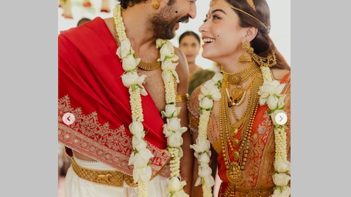 Rashmika Mandanna - Vijay Deverakonda Invite PM Narendra Modi For Wedding Reception In Hyderabad