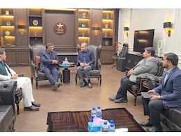 IND vs PAK: भारत-पाक मैच के लिए गद्दाफी स्टेडियम में चल रही है मीटिंग, जगी खुशखबरी आने की उम्मीद