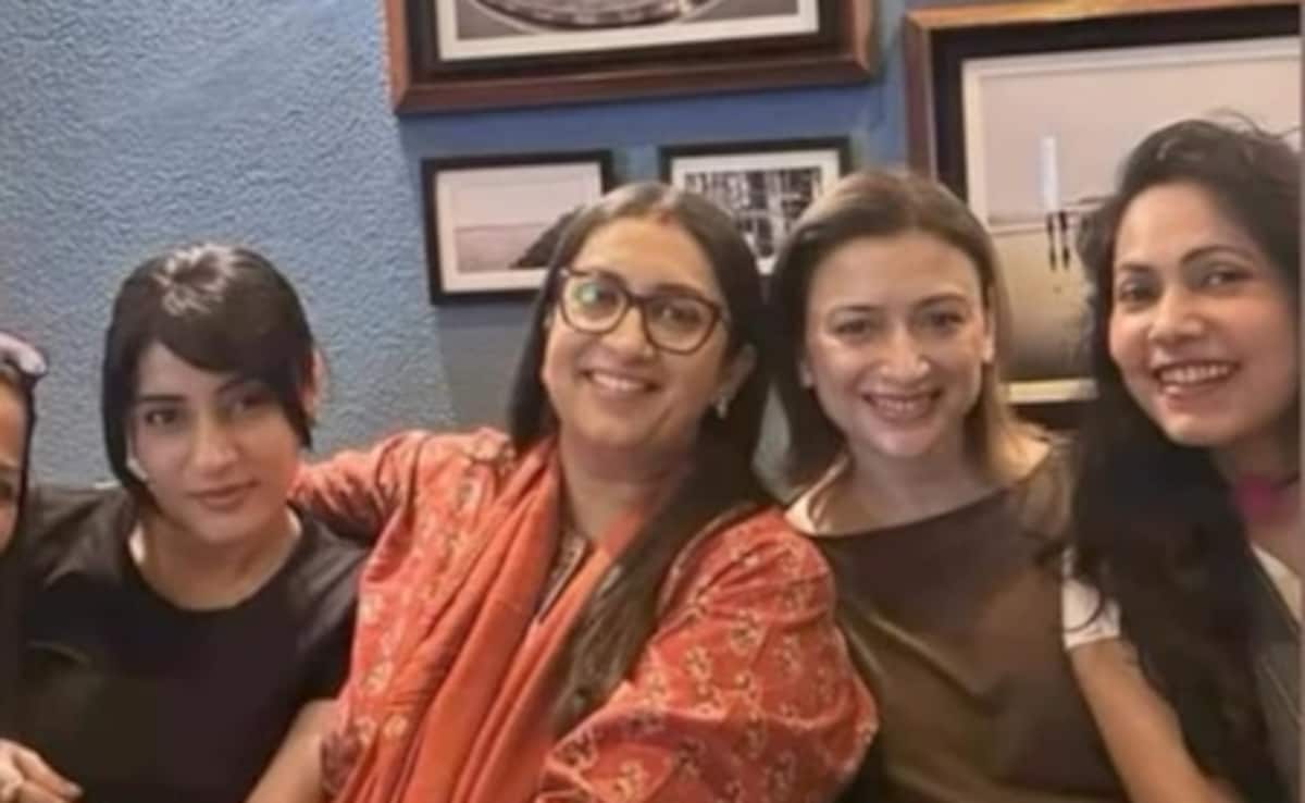 ‘क्योंकि सास भी कभी बहू थी’ का 26 साल बाद ग्रैंड रीयूनियन, देखें कितना बदल गया है विरानी परिवार