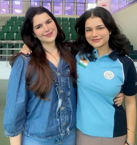 मोनिका जाखड़ और ख्वाइस शर्मा