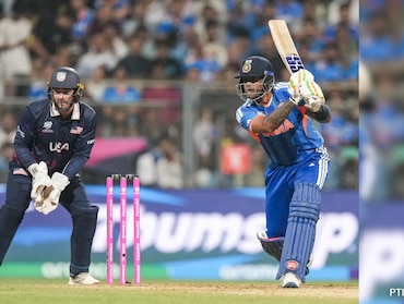 IND vs USA LIVE Score:  सूर्यकुमार यादव का अर्द्धशतक, भारत का स्कोर 150 के करीब