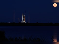 NASA Detects Hydrogen Leak During Fueling Test Of Astronaut-Bound Moon Rocket