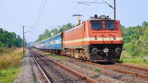 Indian Railways New Rule: इस एक गलती से जा सकती है आपकी ट्रेन की सीट, जान लें रेलवे का ये नया नियम