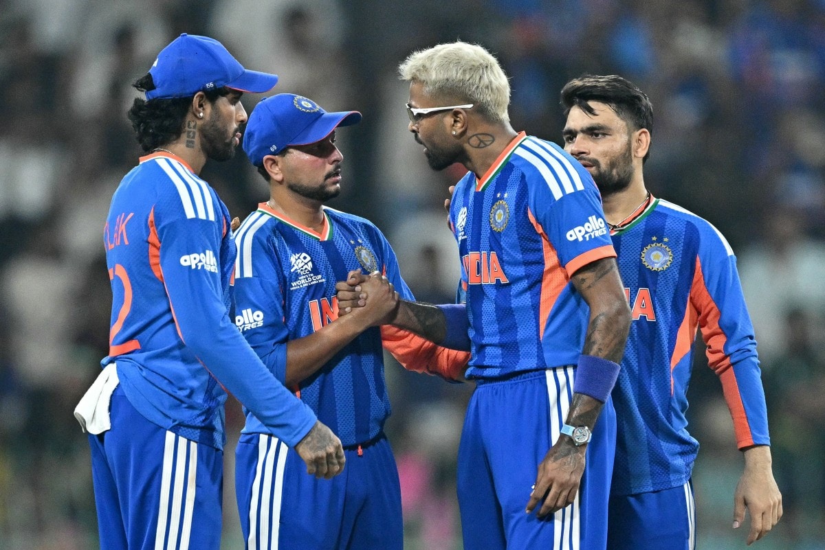 Watch: Angry Hardik, Suryakumar Scold Kuldeep. Post-Match Scenes Worry Fans