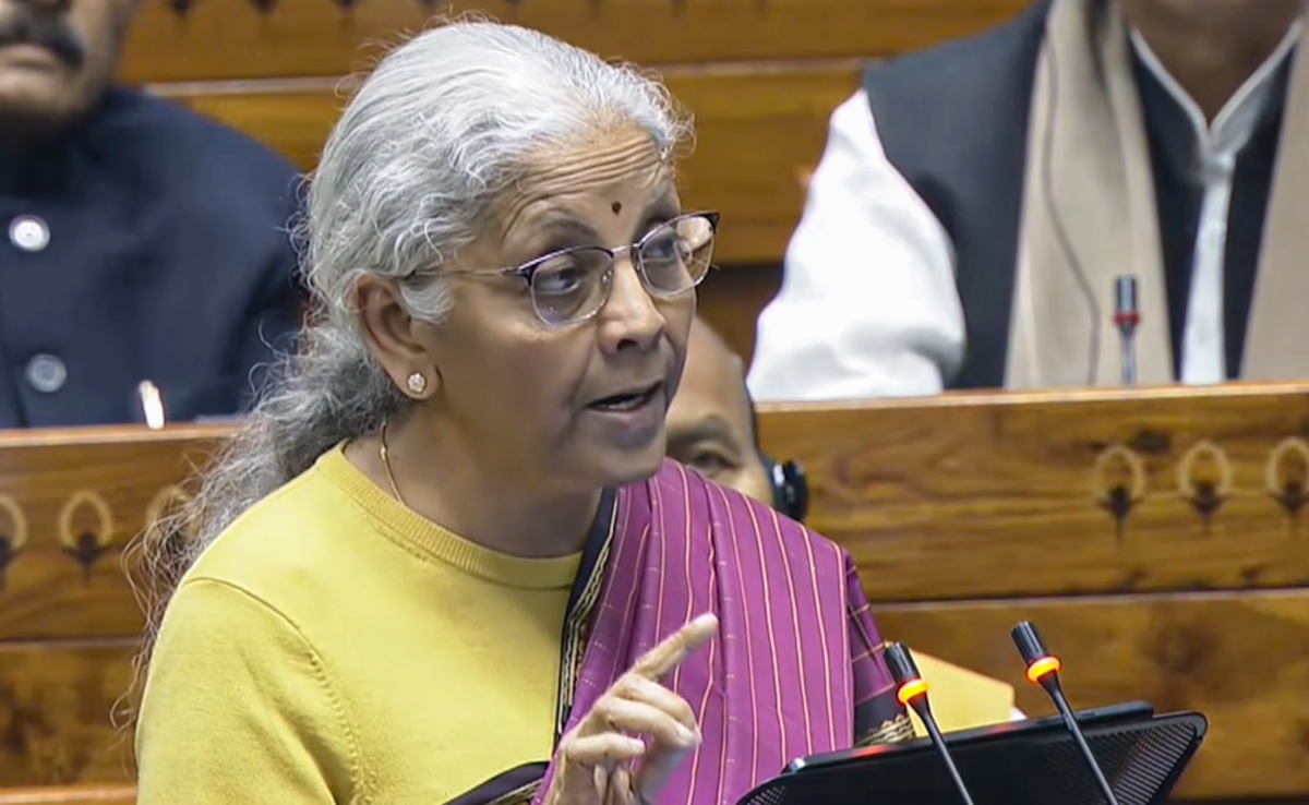 Budget 2026: रेल कॉरिडोर से यूरिया कारखाना तक, चुनावी राज्यों में मोदी सरकार ने क्या क्या दिया