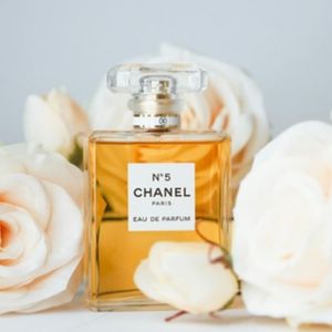 Rose Day Gifts 2026: Ranking Top Luxury Perfumes With Rose Notes