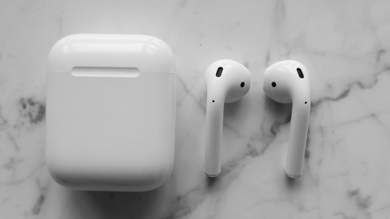 How To Pick Earphones For Crystal-Clear Calls: ENC And ANC Features Explained