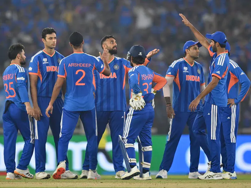 IND vs WI LIVE Score:  करो-मरो मुकाबले में भारत ने वेस्टइंडीज के खिलाफ टॉस जीत चुनी गेंदबाजी