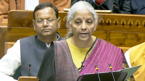 बांग्लादेश की फंडिंग आधी हुई, अफगानिस्तान की बढ़ी... बजट से भारत के पड़ोसियों को क्या मिला?