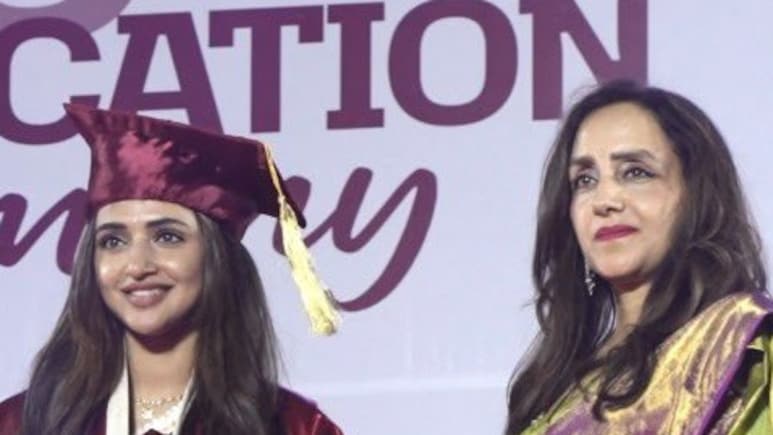 Viral: Sreeleela Is Officially A Doctor, Actor Gets MBBS Degree After 6 Years