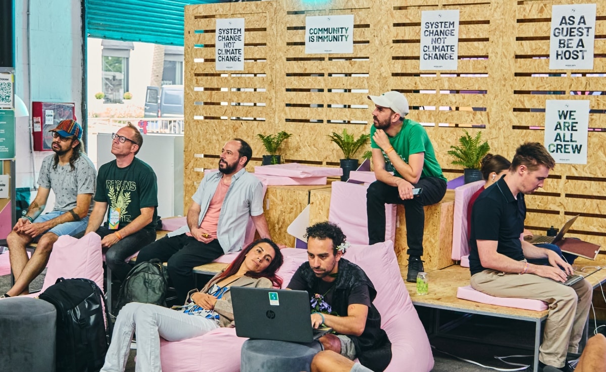 सम्मेलन के लिए अर्जेंटीना की राजधानी ब्यूनस आयर्स को इसलिए चुना गया था क्योंकि वहां 20 फीसदी से ज्यादा लोग क्रिप्टोकरेंसी का इस्तेमाल करते हैं. सम्मेलन के लिए अर्जेंटीना की राजधानी ब्यूनस आयर्स को इसलिए चुना गया था क्योंकि वहां 20 फीसदी से ज्यादा लोग क्रिप्टोकरेंसी का इस्तेमाल करते हैं.