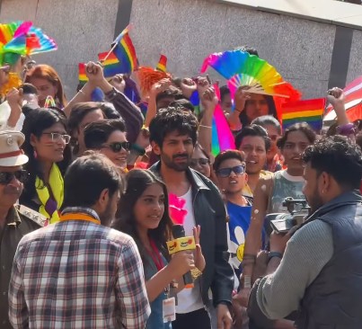 Kartik Aaryan Attends Pride Parade In Delhi. The Internet Asks, "What Is Happening?"