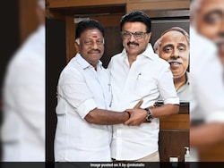 AIADMK Within DMK? OPS Entry Rekindles Debate Over Political 'Homecomings'
