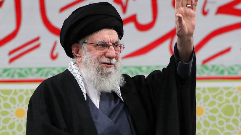 सुप्रीम लीडर अली खामेनेई मारे गए तो ईरान में क्या होगा? CIA ने ट्रंप को पहले ही जवाब दे दिया है