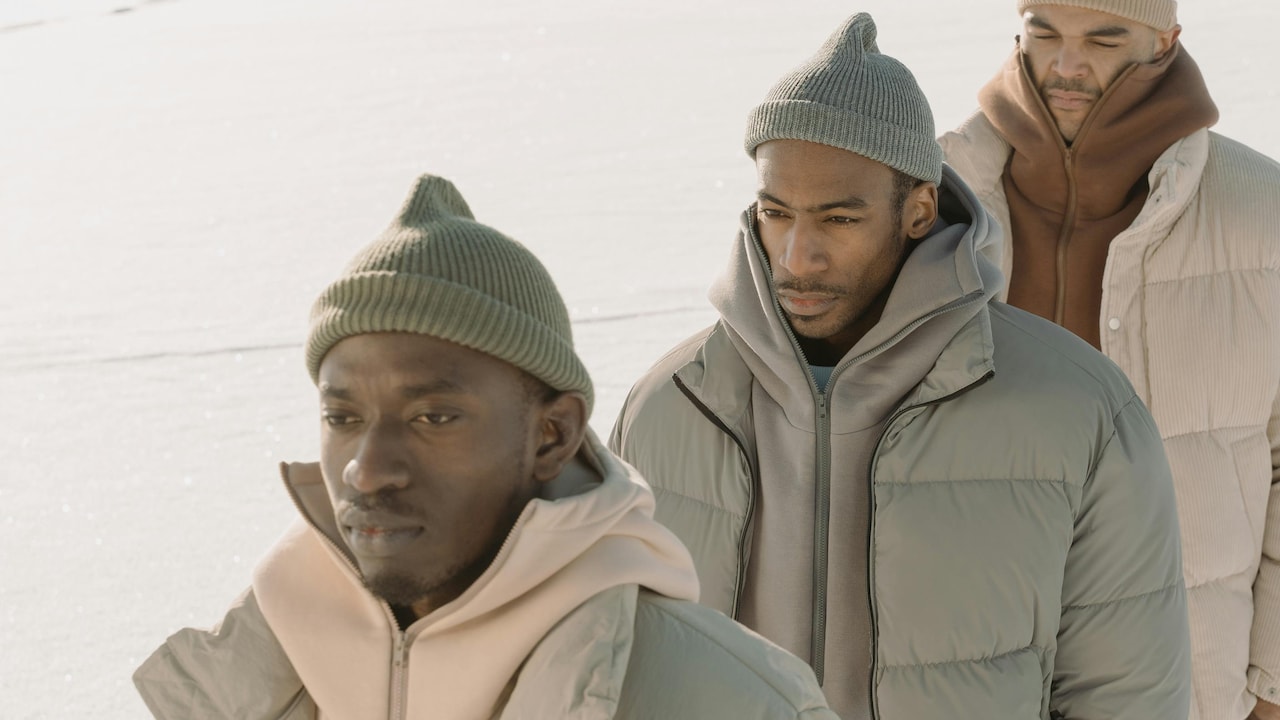 Top 5 Winter Puffer Jackets That Keep You Warm Without Adding Bulk