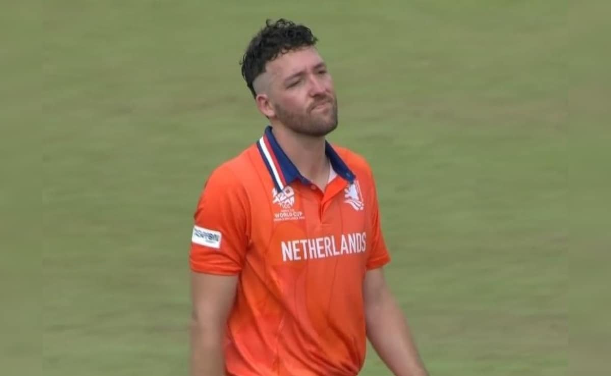 NED vs PAK: लोगन वैन बीक की हुई इतनी कुटाई कि बन गया शर्मनाक रिकॉर्ड