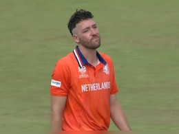 NED vs PAK: लोगन वैन बीक की हुई इतनी कुटाई कि बन गया शर्मनाक रिकॉर्ड