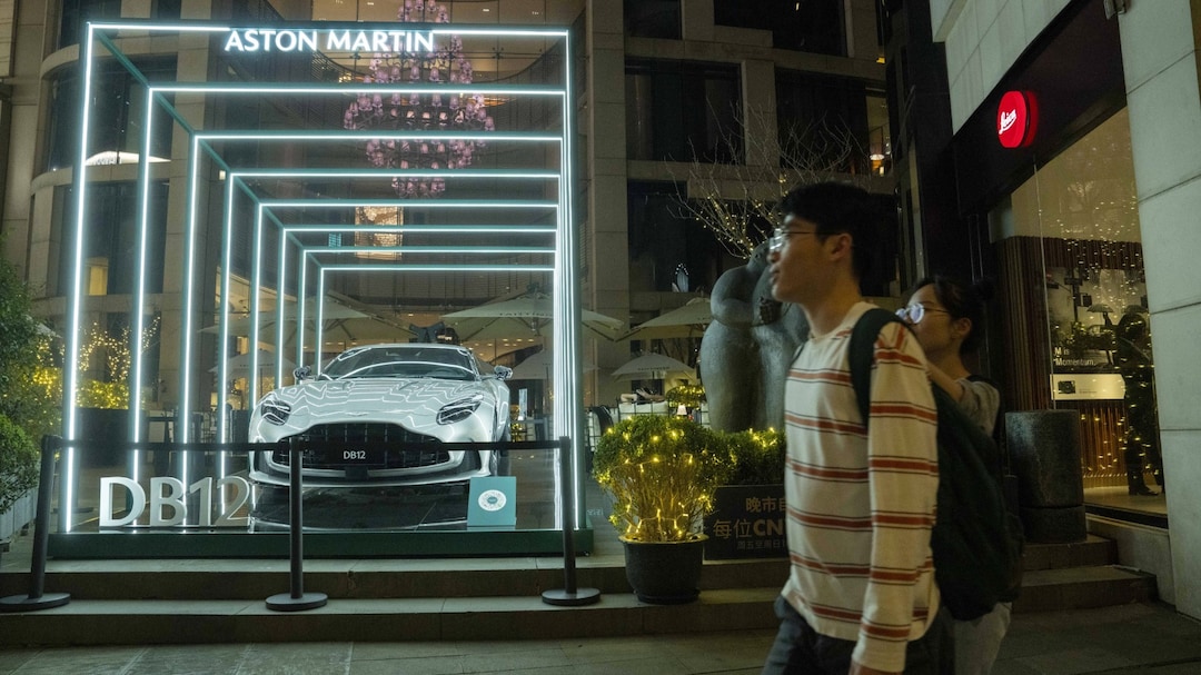 Aston Martin To Cut Up to 20% Of Staff As Turnaround Stalls