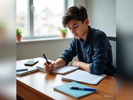 CBSE Board Exams 2026: पेपर लिखते समय इन गलतियों के कारण कट सकते हैं मार्क्स, जानें अच्छे नंबर लाने का तरीका