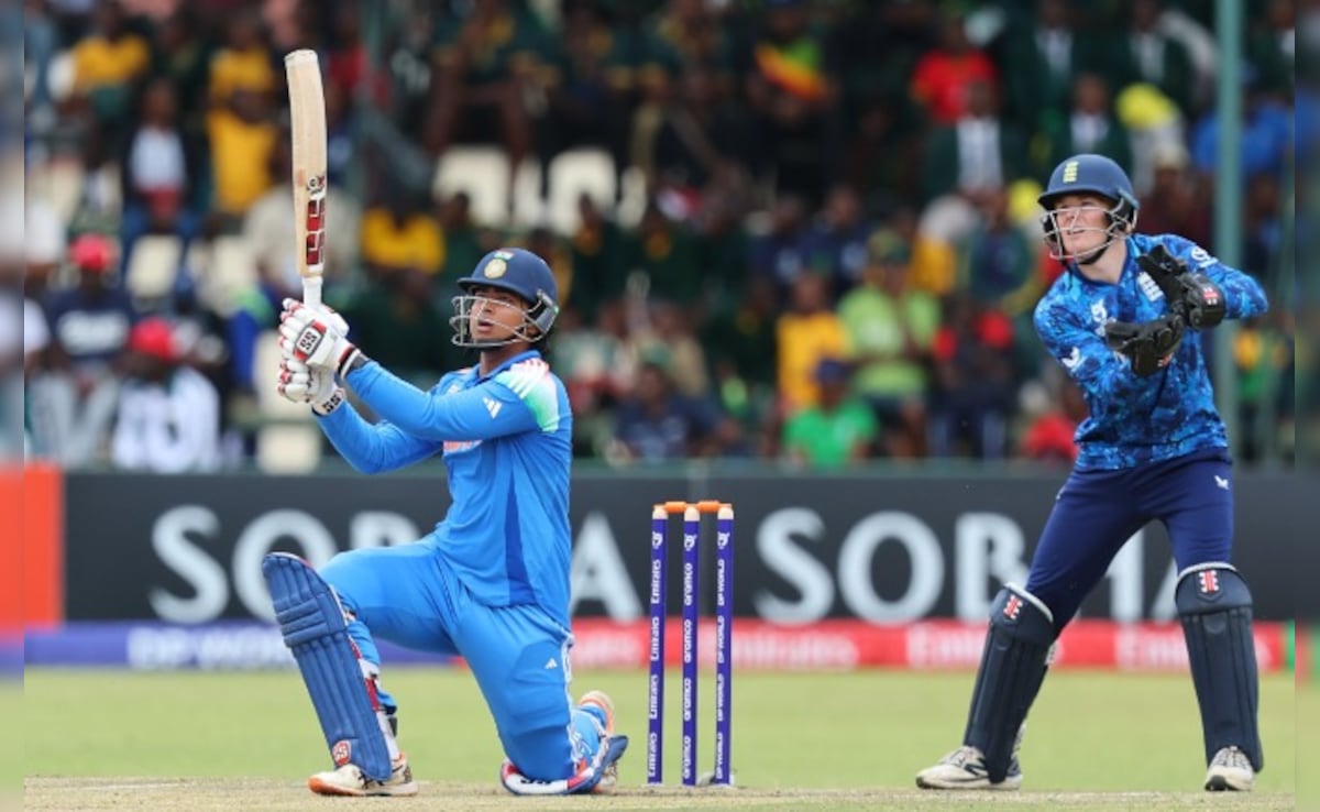 'SUN को नहीं रोक सकते', विश्व क्रिकेट हुआ वैभव सूर्यवंशी का दीवाना, तूफानी शतक पर सहवाग-इरफान पठान-माइकल वॉन का रिएक्शन वायरल