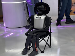 फैक्ट्री वर्कर है ये एआई रोबोट, कंप्रेसर में प्रेशर कम हो या पैनल में गड़बड़ी तुरंत होता है एक्टिव