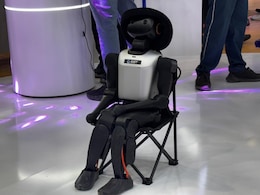 फैक्ट्री वर्कर है ये एआई रोबोट, कंप्रेसर में प्रेशर कम हो या पैनल में गड़बड़ी तुरंत होता है एक्टिव