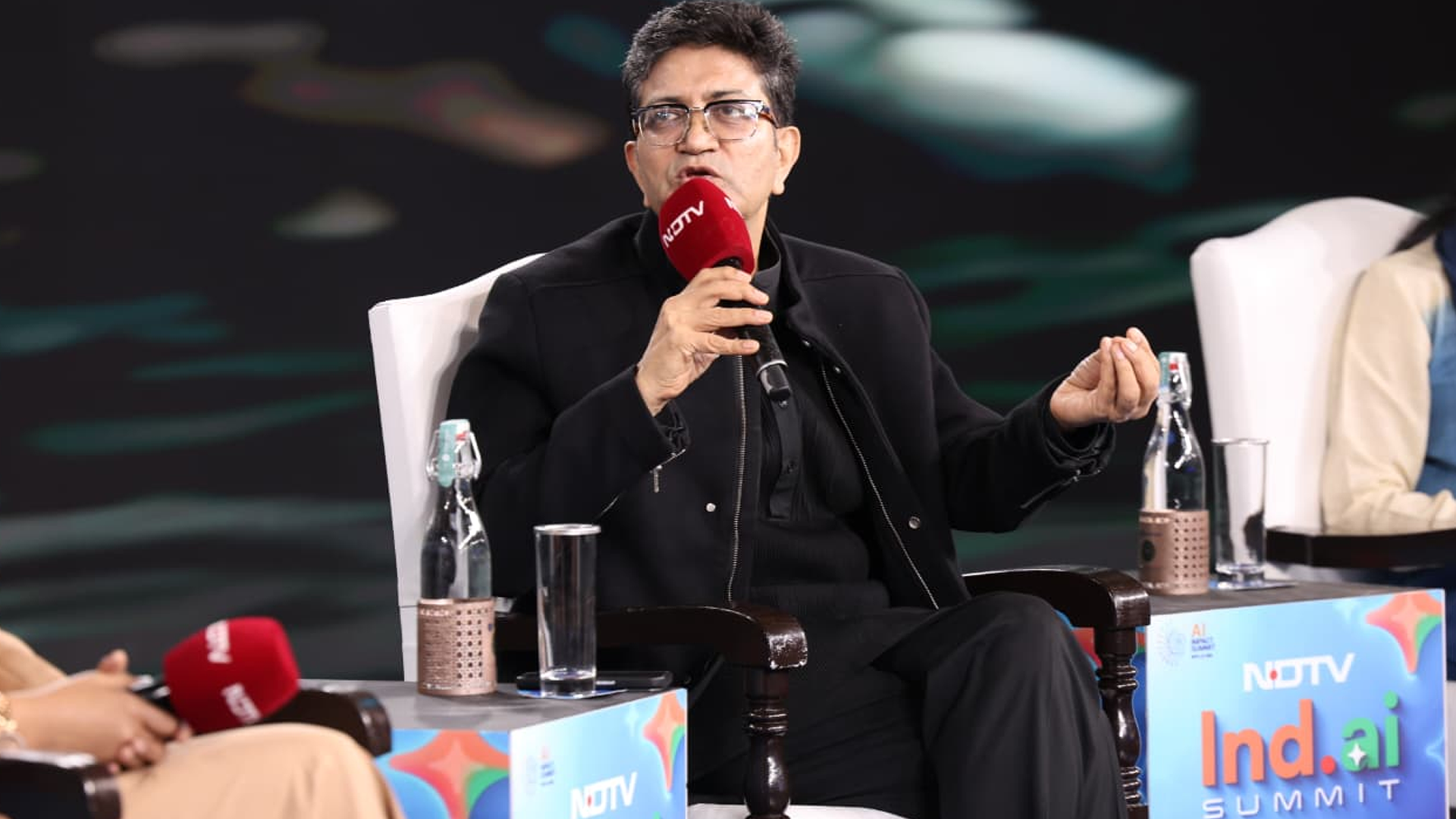 When Poetry Meets AI: Prasoon Joshi's Powerful Poem on Artificial Intelligence