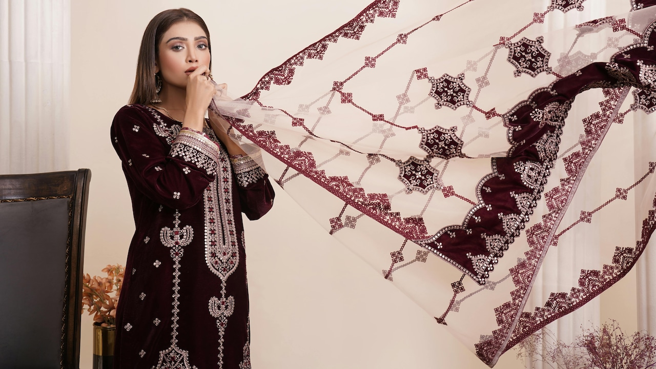 Try these shopping tips to find dupattas that don't need constant readjustment.