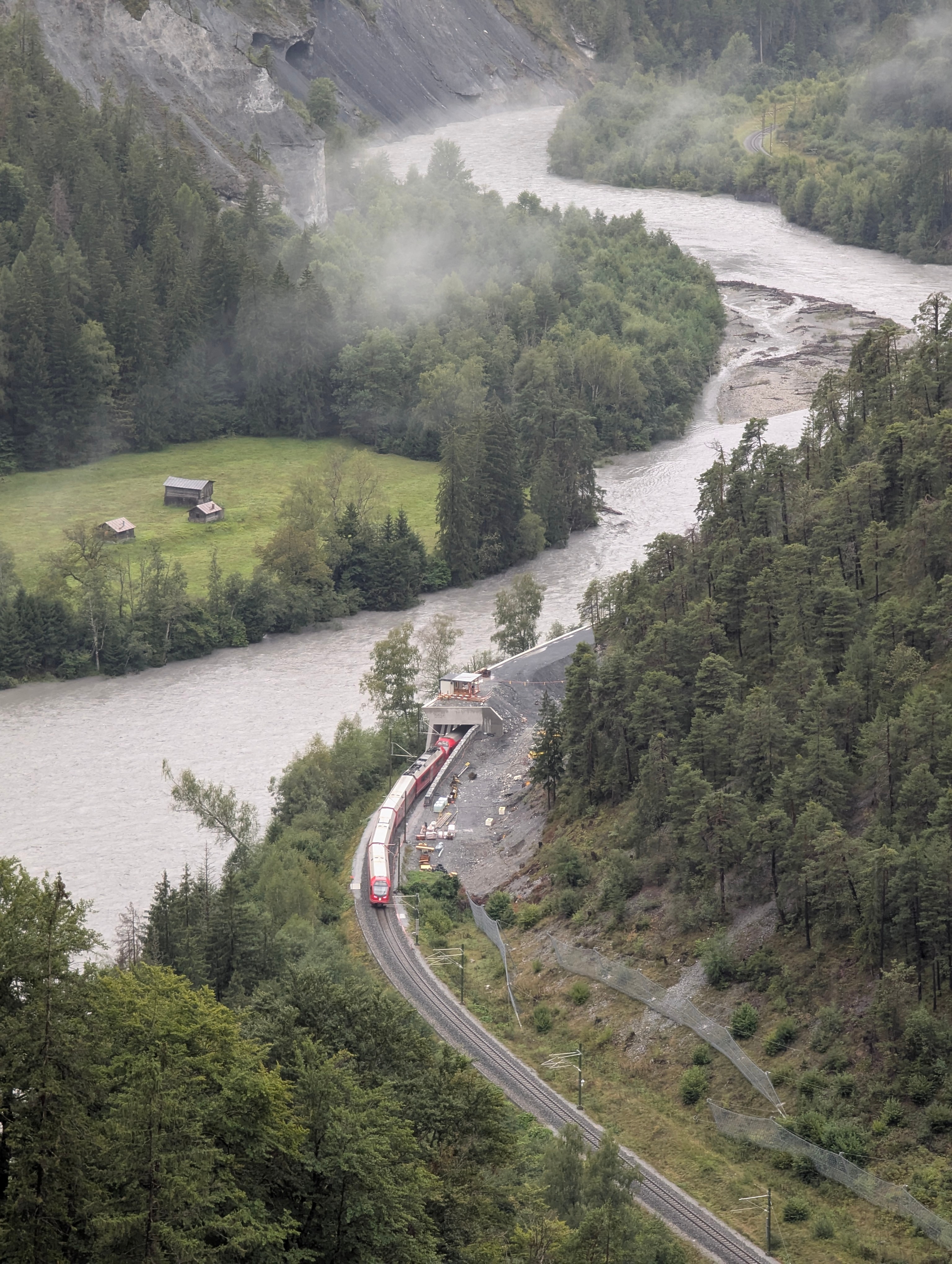 The Rhine Gorge on a rainy August day. Photo: Author