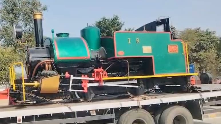 Rajasthan: बांदीकुई में 35 साल बाद लौटा 'भाप का इंजन', तमिलनाडु से 2500 KM चलकर पहुंची 'रेल नगरी' की शान