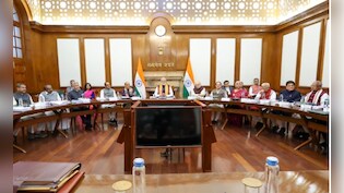 केरलम, श्रीनगर में नया एयरपोर्ट टर्मिनल, रेलवे प्रोजेक्ट... सेवा तीर्थ में कैबिनेट की पहली बैठक के 8 बड़े फैसले