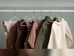 पुराने कपड़ों को ऑनलाइन बेचकर पैसे कमा सकते हैं आप, यहां जान लें पूरा प्रोसेस