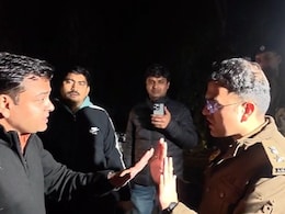 कमीज उतारकर प्रदर्शन करने वाले कांग्रेस कार्यकर्ताओं के लिए बीच सड़क भिड़ी दिल्ली और हिमाचल पुलिस