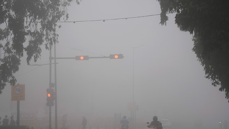 Fog Alert: दिल्ली NCR में कब तक पड़ेगा कोहरा, 3 दिन का अलर्ट जारी, जानें अगले एक हफ्ते के मौसम का हाल