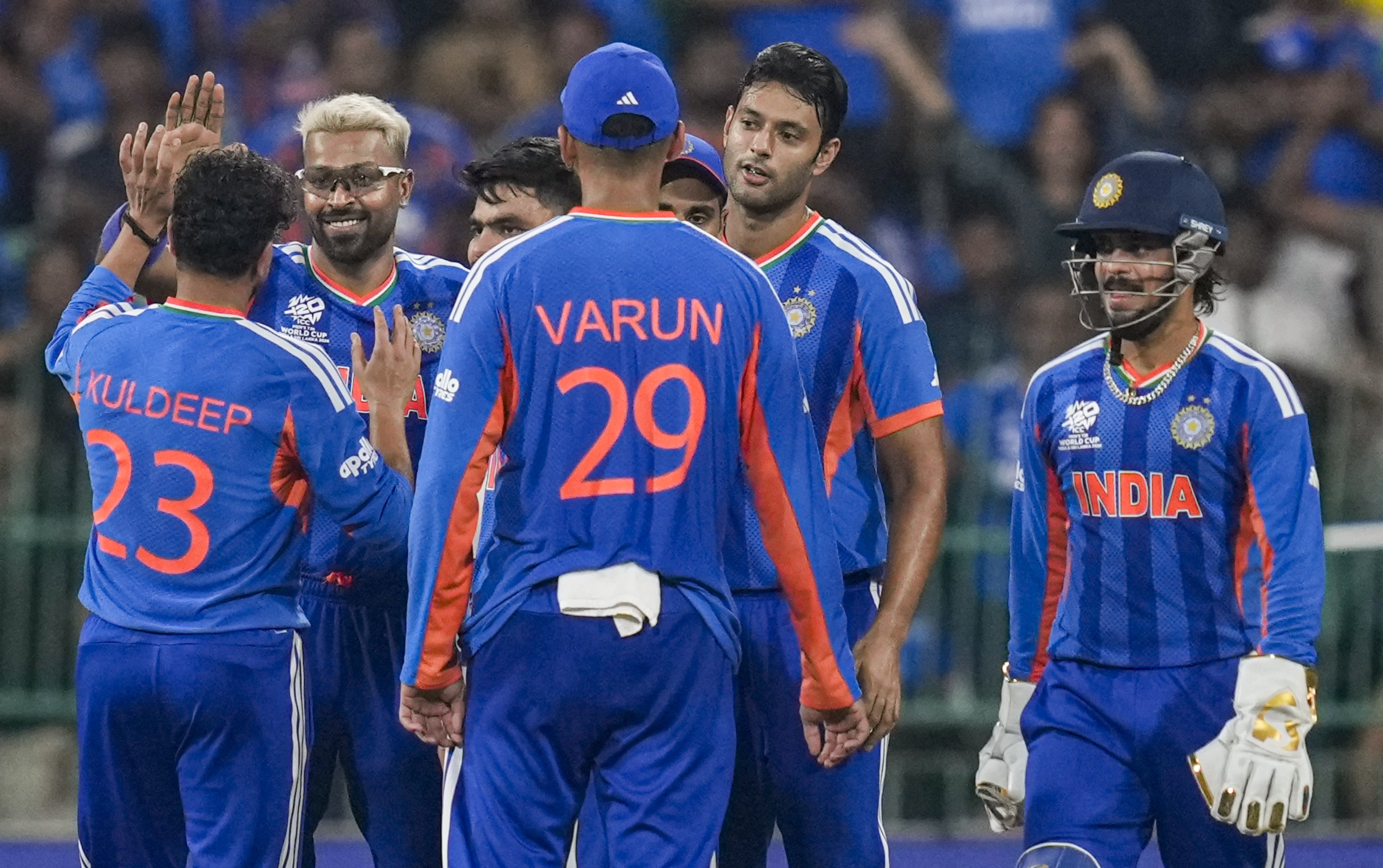 IND vs PAK Live Score: महाशिवरात्रि पर महाविजय! टीम इंडिया ने पाक को क्या ग़ज़ब धोया, 61 रन से जीत कटाया सुपर-8 का टिकट