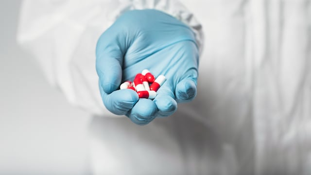 The new drug mirvetuximab soravtansine works on platinum-resistant ovarian cancer