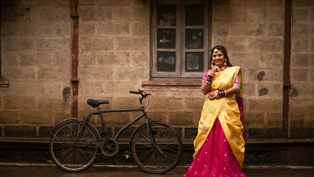 Saree Fabric Cheatsheet: What Drags, What Flows, What Stays Crisp