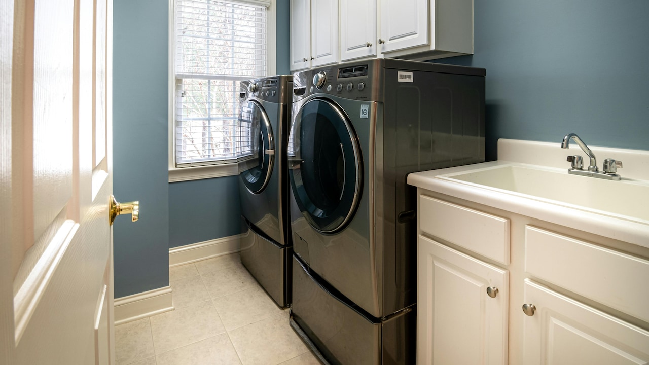 5 Front-Load Washing Machines That Use Less Water 5 Front-Load Washing Machines That Use Less Water