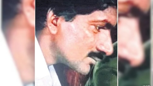 Excerpt - Walking With The Enemy: When Maoist Devji Kidnapped Maharashtra MLA Baba Aatram In 1991