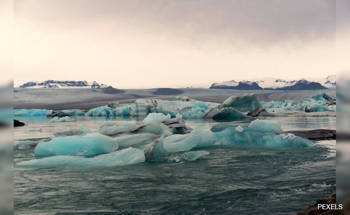 Scientists Identify 3,000 "Surging" Glaciers, List Out Risks: Study