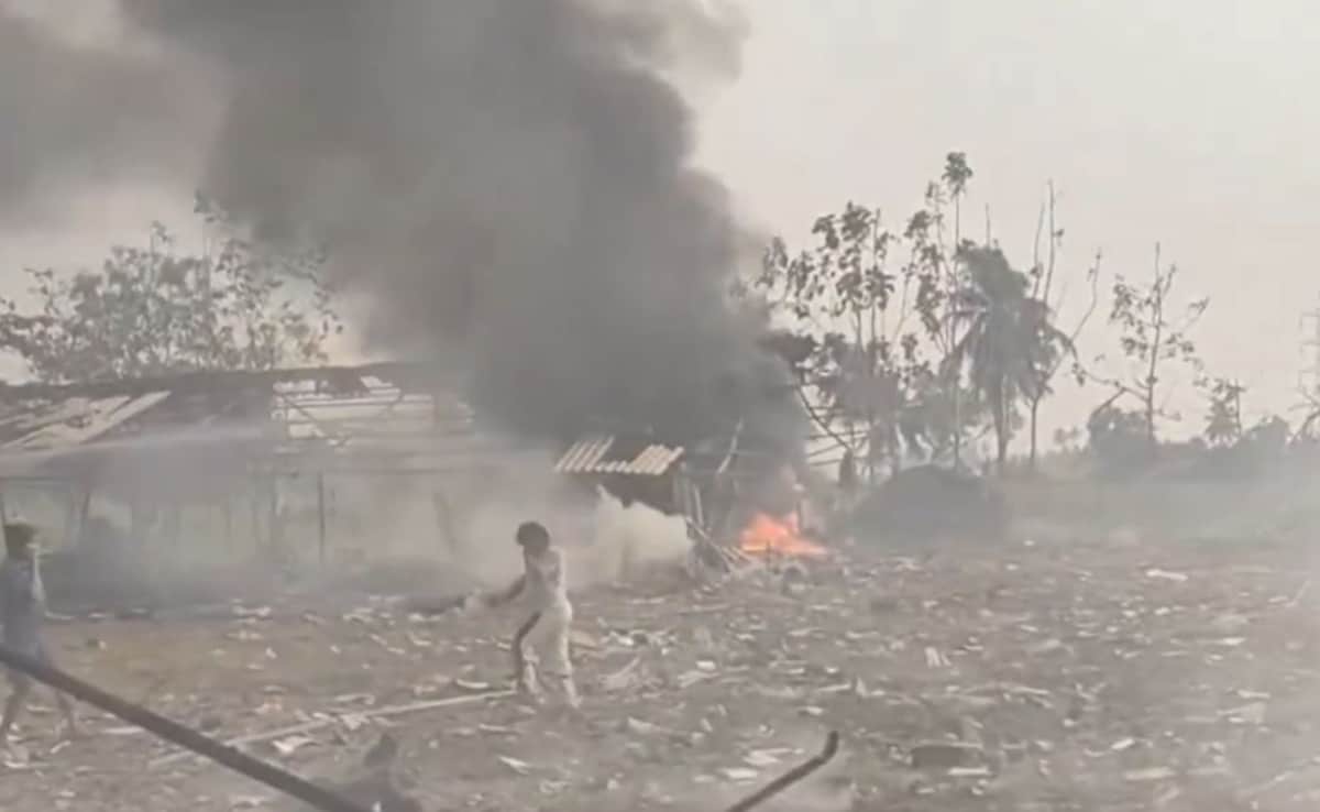 आंध्र प्रदेश: पटाखा बनाते समय फैक्ट्री में धमाका, अब तक 21 की मौत, PM मोदी ने जताया दुख