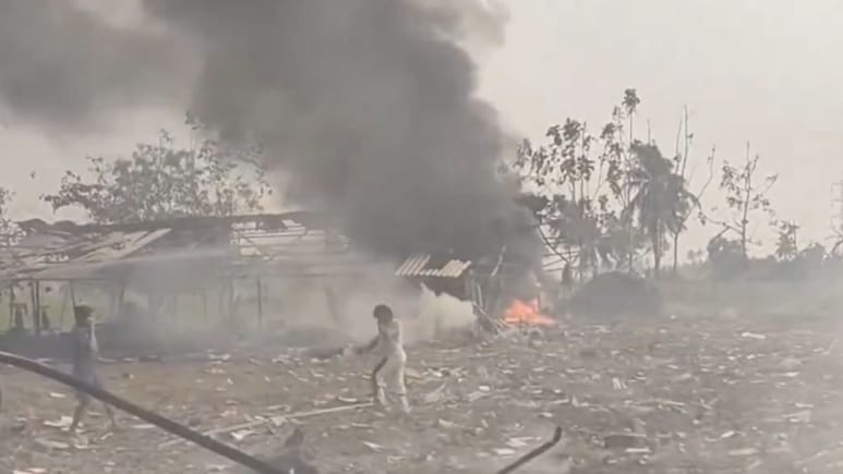 आंध्र प्रदेश: पटाखा बनाते समय फैक्ट्री में धमाका, अब तक 18 की मौत, कई झुलसे