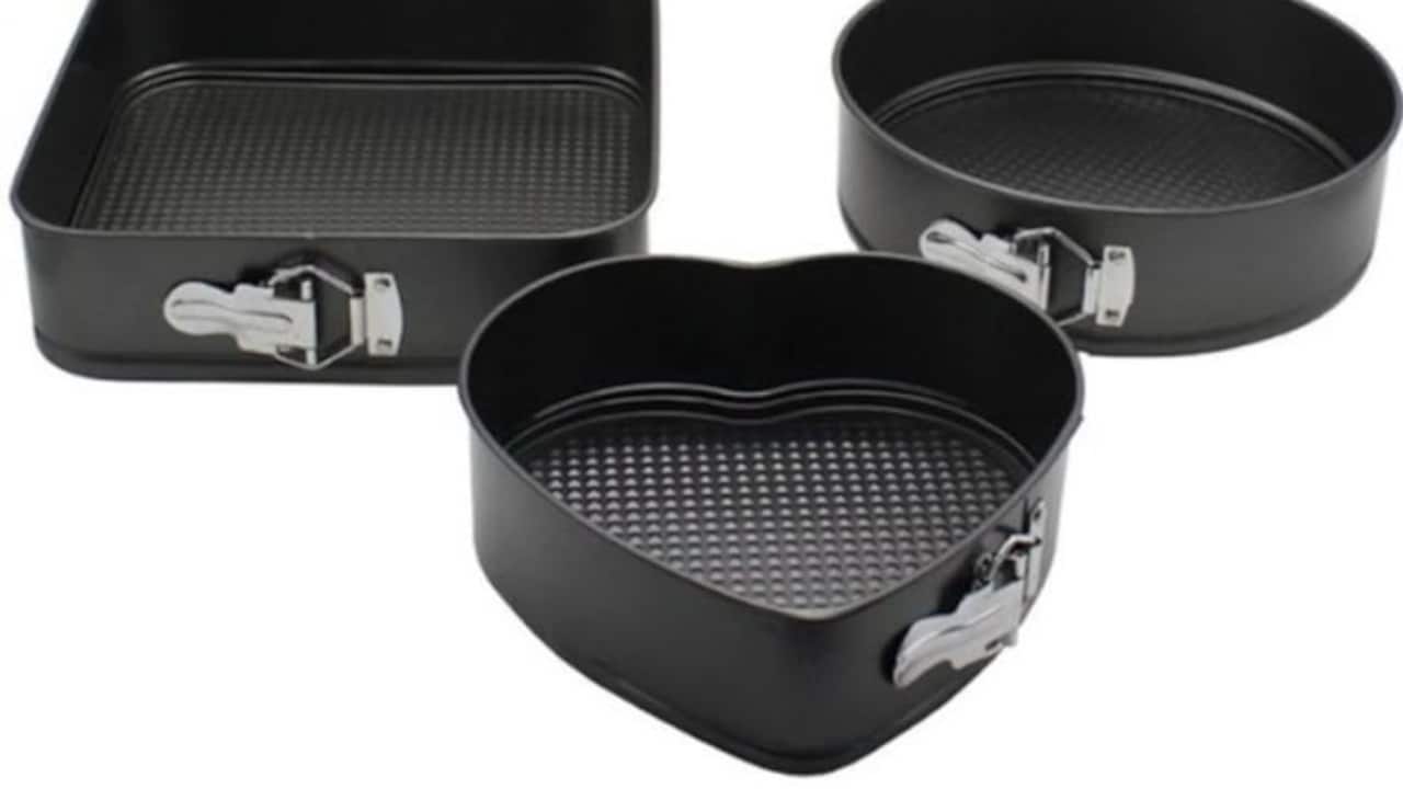 Silicone vs Metal Baking Moulds: What Works Better?