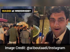 क्या शादी के खाने में होनी चाहिए Maggi? जब वेडिंग बुफे छोड़ मैगी स्टॉल पर टूट पड़े मेहमान, Video वायरल