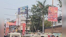 महाशिवरात्रि से पहले विवाद: शिव बारात के पोस्टर हटाने पर बवाल, कचरे में फेंकी भगवान की तस्वीरें