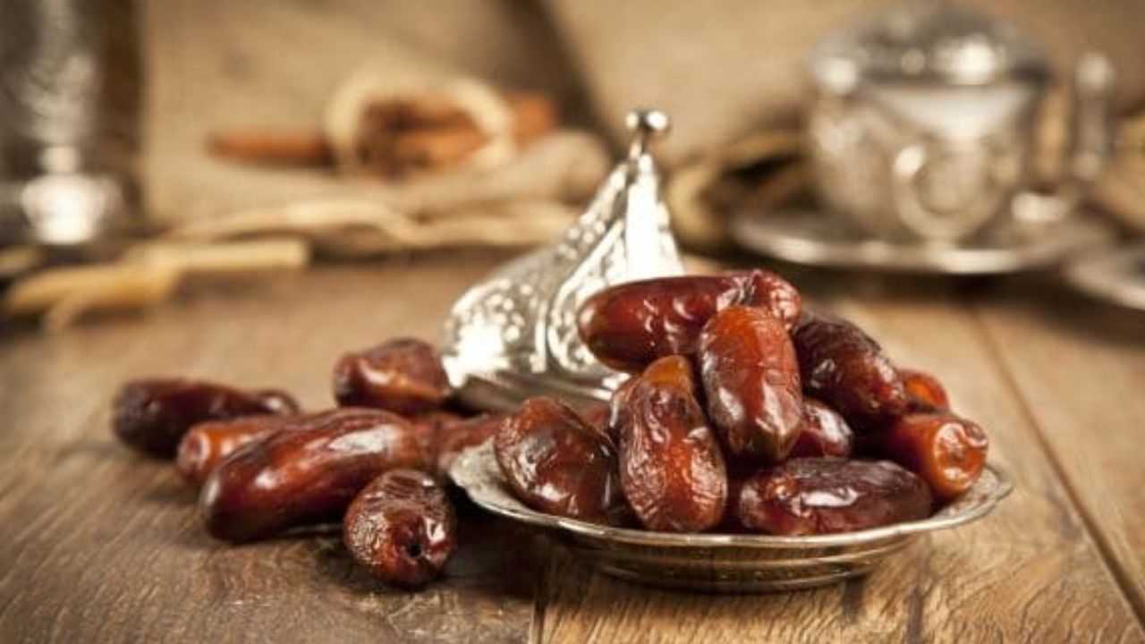 Ramadan 2026 : Why Do Muslims Break Ramadan Fast With Dates Khajur Khealth Benefits | Khajur Se Roza kyu kholte hain | Khali Pet Khajur Ke Fayde | roza kholne ki dua Latest and Breaking News on NDTV