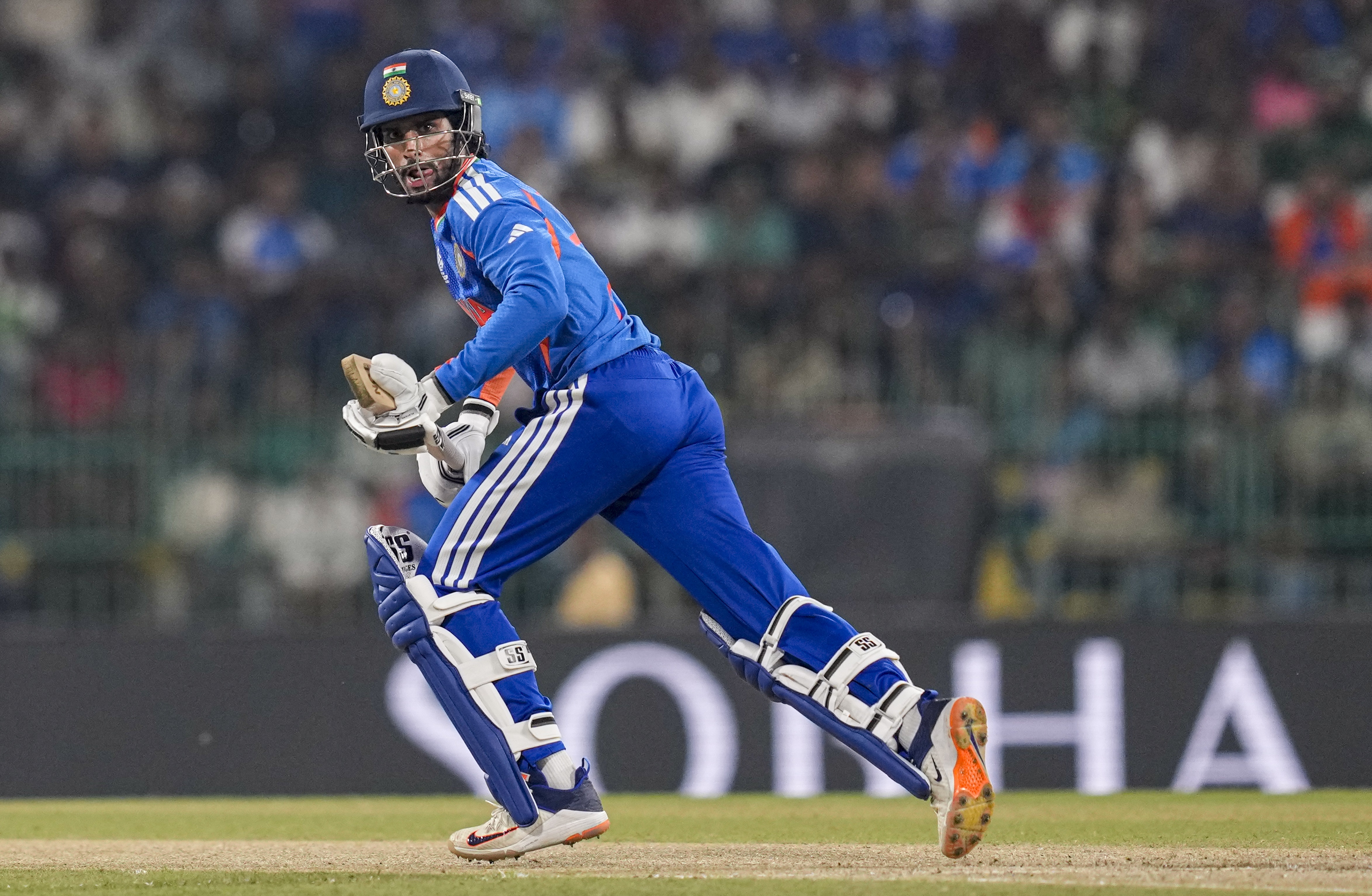 IND vs PAK Live Score: उस्मान तारीक की पहली ही गेंद पर कप्तान सूर्यकुमार यादव ने लगाया चौका, स्कोर 90 के पार